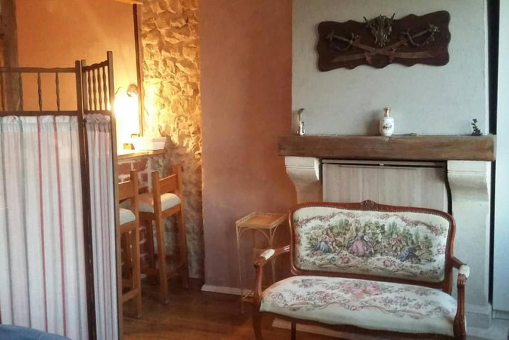 Charming Old Style Apartment Honfleur Luaran gambar